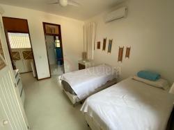 Sobrado para Venda em São Sebastião - 2