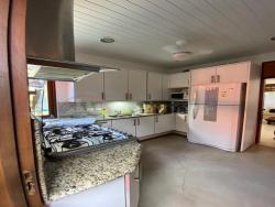 Sobrado para Venda em São Sebastião - 5