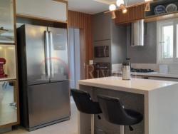 Sobrado para Venda em São Sebastião - 4