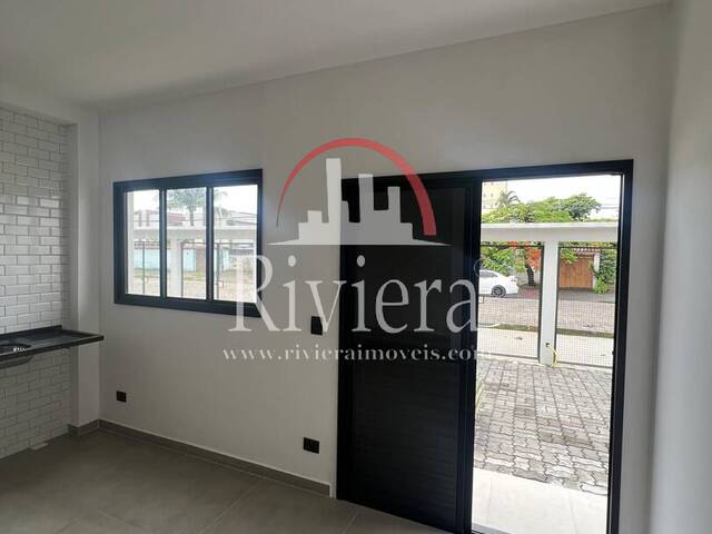 Apartamento para Venda em Caraguatatuba - 2