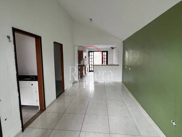 Casa para Venda em Caraguatatuba - 2