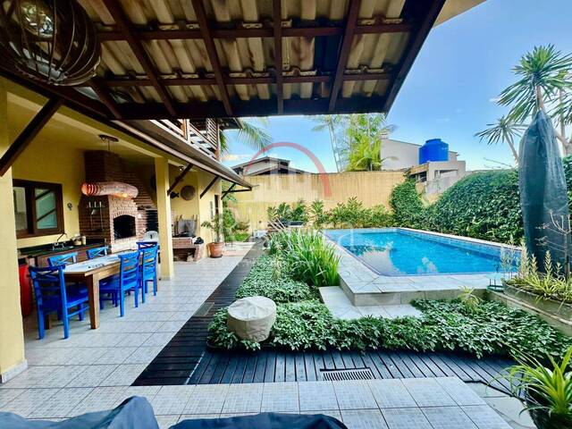 #V0203001 - Casa para Venda em São Sebastião - SP - 2