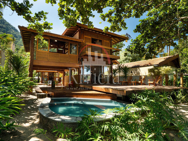 Sobrado para Venda em São Sebastião - 2