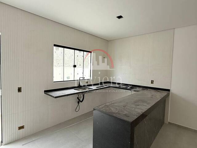 #V2200015 - Casa para Venda em Caraguatatuba - SP