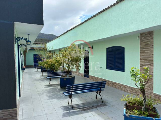 Casa para Venda em Caraguatatuba - 2