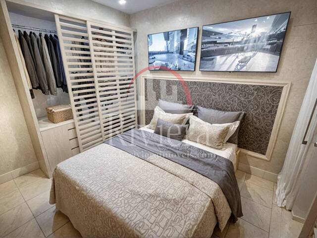 Apartamento para Venda em Caraguatatuba - 2