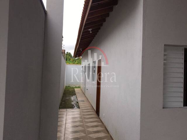 Casa para Venda em Caraguatatuba - 2