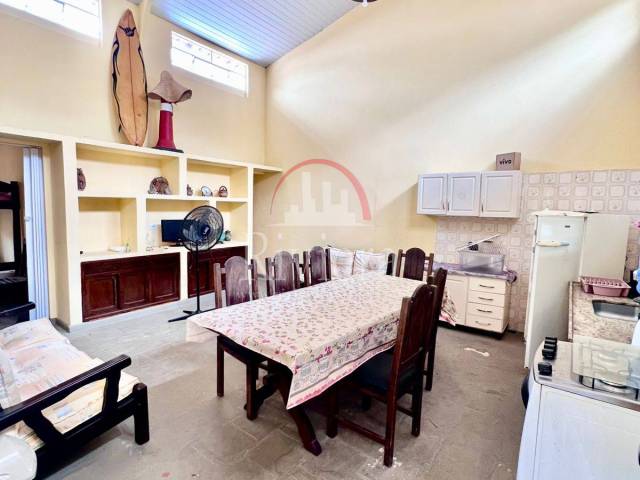 Casa para Venda em Caraguatatuba - 2