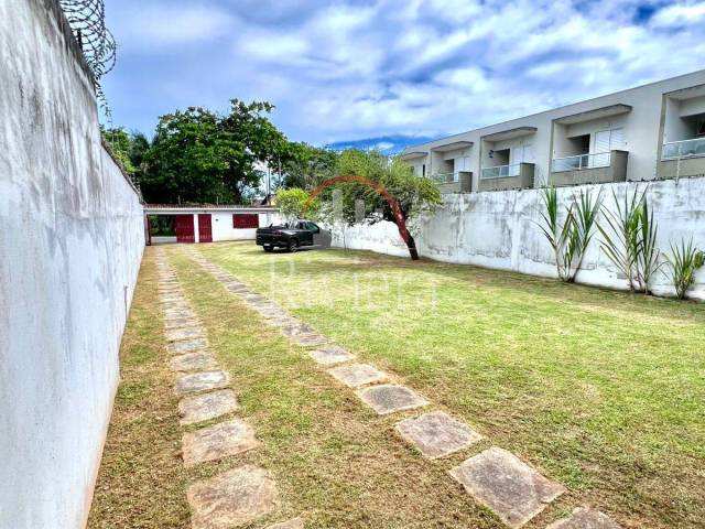 Casa para Venda em Caraguatatuba - 2
