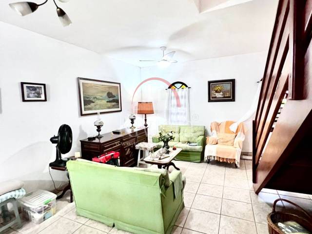 Casa para Venda em Caraguatatuba - 2