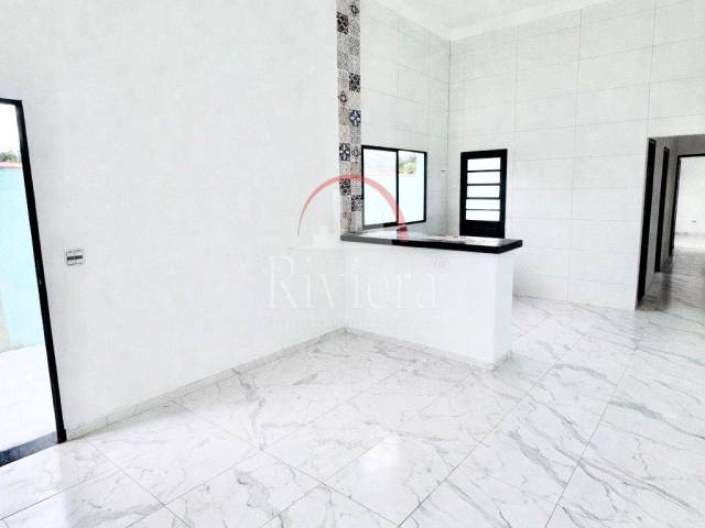 Casa para Venda em Caraguatatuba - 2