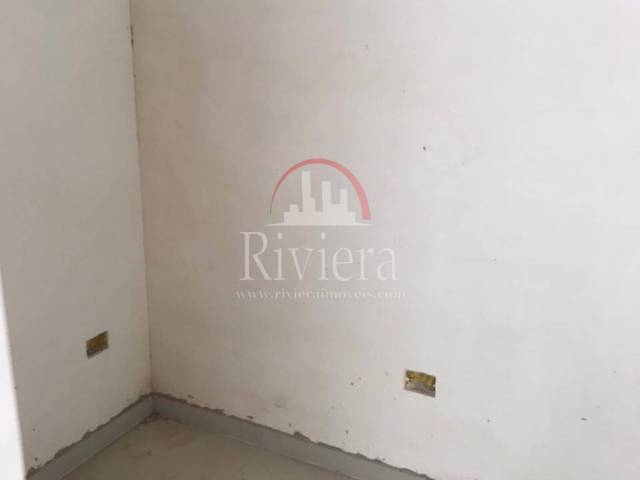 Casa para Venda em Caraguatatuba - 2