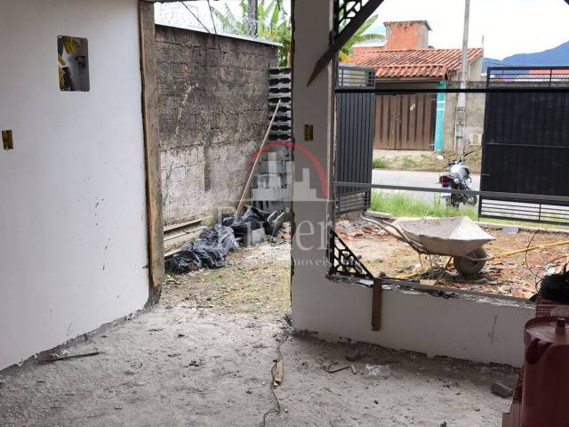 Casa para Venda em Caraguatatuba - 4