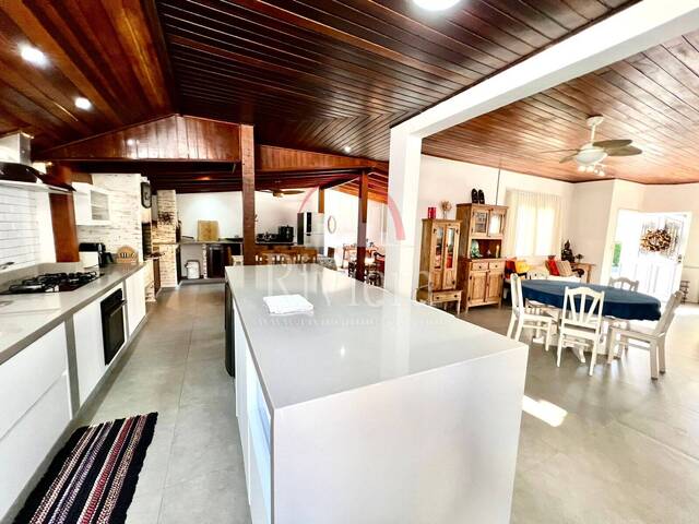 Venda em Praia de Juquehy - São Sebastião