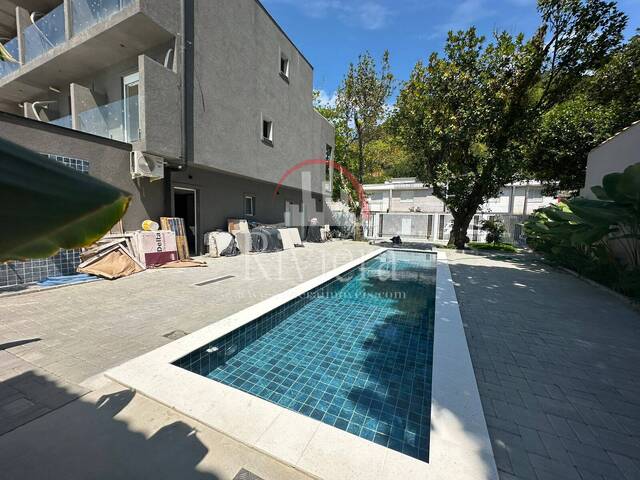 #V0400083 - Flat para Venda em São Sebastião - SP - 1