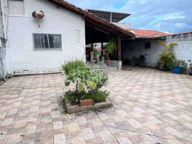 Casa para Venda em Caraguatatuba - 3