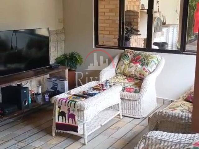 Casa para Venda em São Sebastião - 2