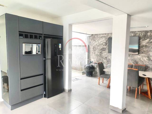 Casa para Venda em Caraguatatuba - 3