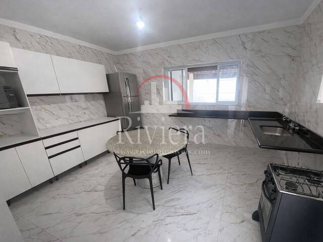 Casa para Venda em Caraguatatuba - 2