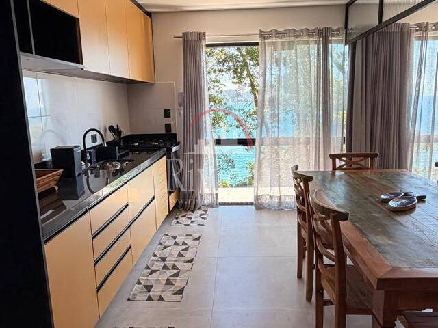 Casa para Venda em São Sebastião - 2