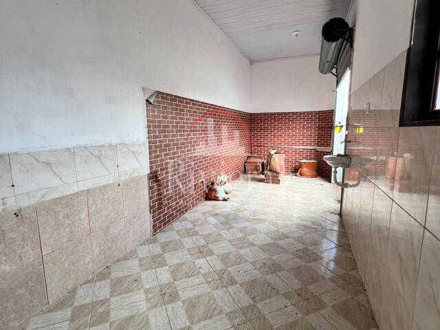 Casa para Venda em Caraguatatuba - 4