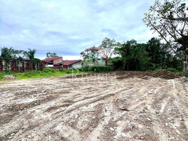 Terreno para Venda em Caraguatatuba - 2