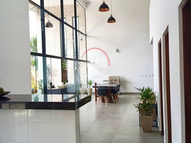 Casa para Venda em Ubatuba - 2