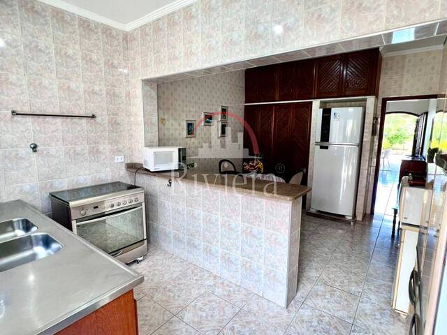 Casa para Venda em Caraguatatuba - 2