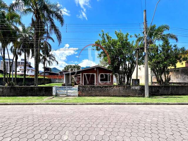 Terreno para Venda em Caraguatatuba - 4