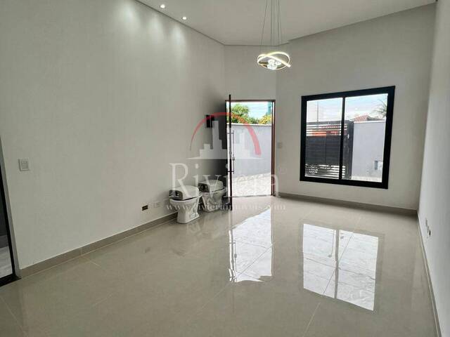 Casa para Venda em Caraguatatuba - 3