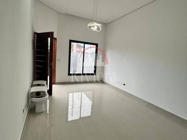 Casa para Venda em Caraguatatuba - 2