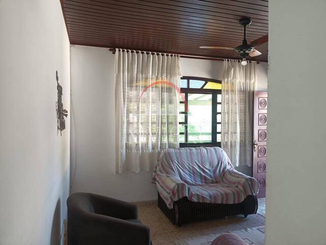 Casa para Venda em São Sebastião - 2