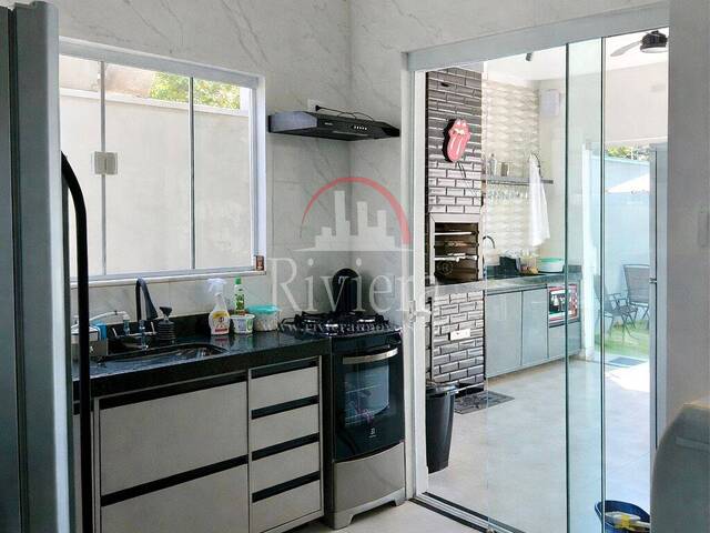 Casa para Venda em Caraguatatuba - 2