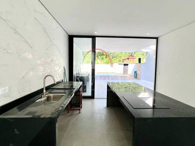 Casa para Venda em Caraguatatuba - 2