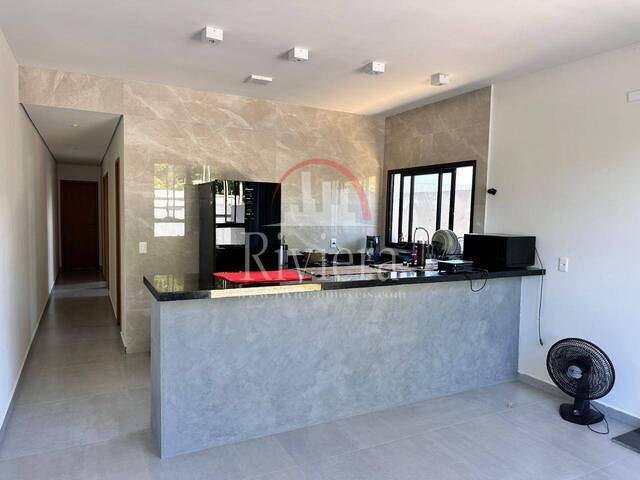 Casa para Venda em Caraguatatuba - 4