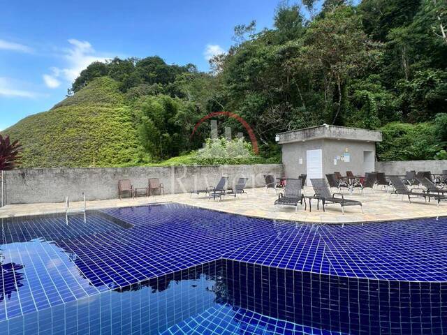 Apartamento para Venda em Caraguatatuba - 2