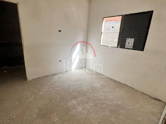 Casa para Venda em Caraguatatuba - 3