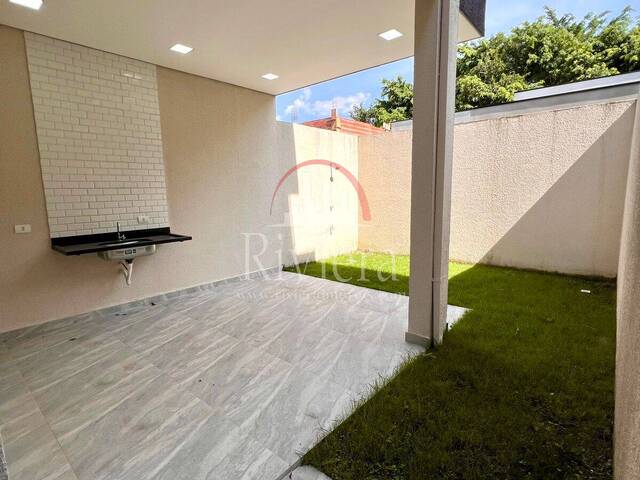 Casa para Venda em Caraguatatuba - 2