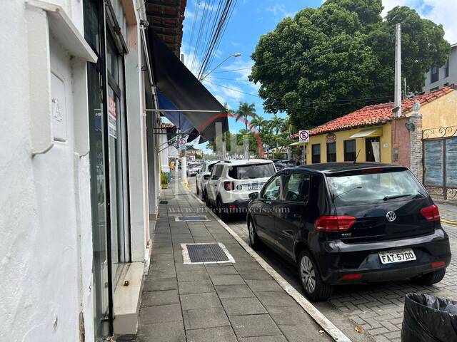 Sala para Locação em São Sebastião - 2