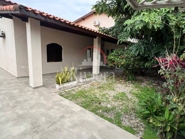 Casa para Venda em Caraguatatuba - 3
