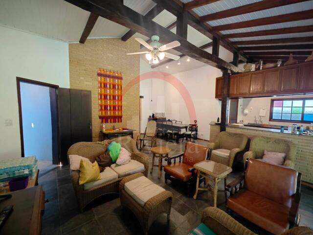 Casa para Venda em São Sebastião - 2