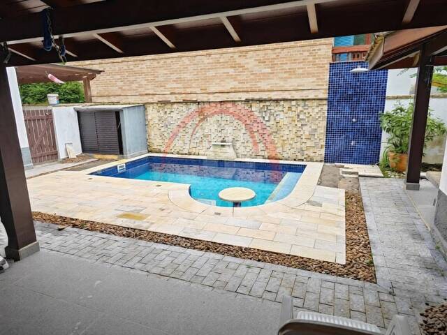 #V0300267 - Casa para Venda em São Sebastião - SP - 1