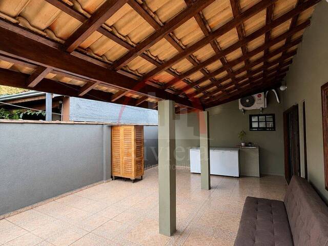 Casa para Venda em Caraguatatuba - 2