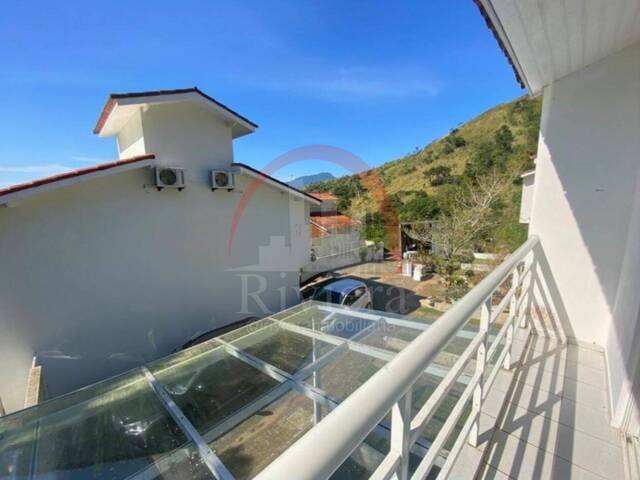 Casa para Venda em São Sebastião - 2
