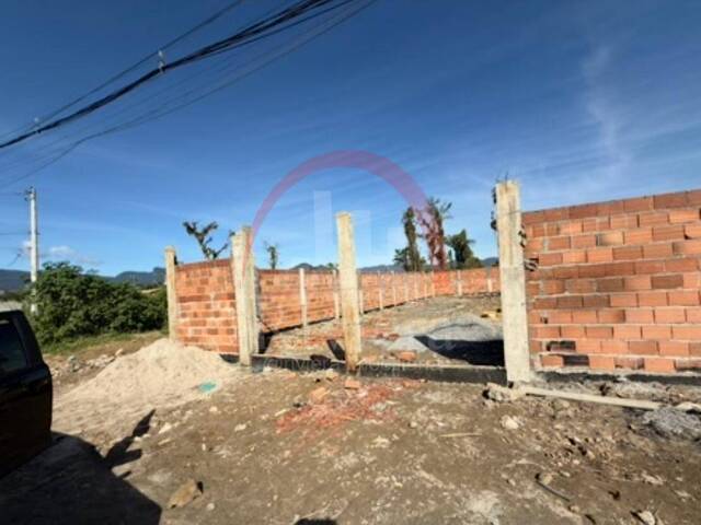 Área para Venda em Caraguatatuba - 3