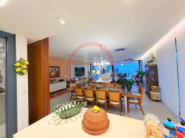 Casa para Venda em São Sebastião - 2