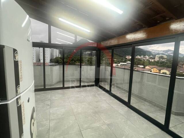Apartamento para Venda em Caraguatatuba - 2