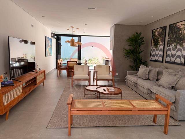 Casa para Venda em São Sebastião - 2