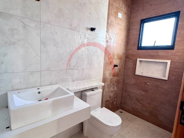 Casa para Venda em Caraguatatuba - 4