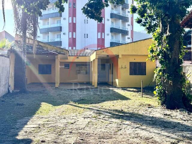 Apartamento para Venda em Caraguatatuba - 2